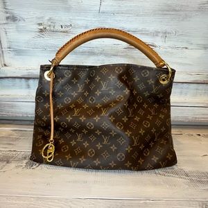 Louis Vuitton Artsy